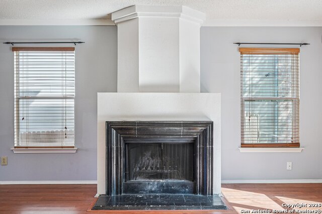 Image 7 of 39 For 307 Clover Creek