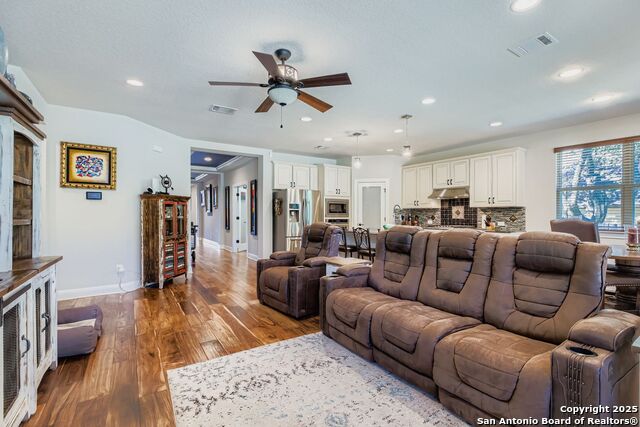 Image 17 of 28 For 28014 Amalfi