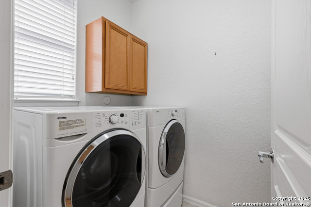 Image 17 of 44 For 4550 Jarrell