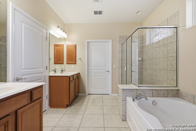 Image 23 of 44 For 4550 Jarrell