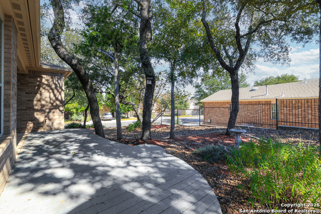 Image 30 of 44 For 4550 Jarrell