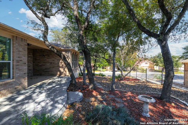 Image 31 of 44 For 4550 Jarrell