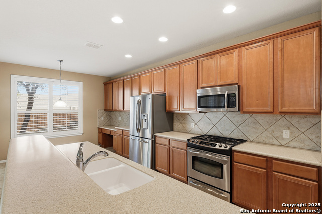 Image 8 of 44 For 4550 Jarrell