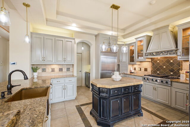 Image 16 of 61 For 19727 Folonari