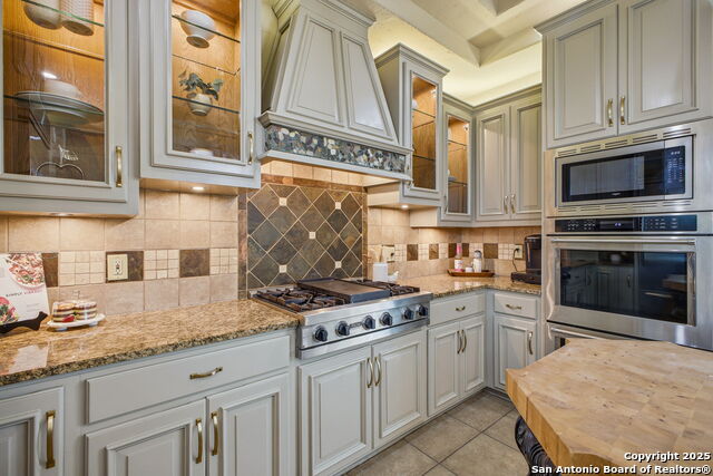 Image 18 of 61 For 19727 Folonari