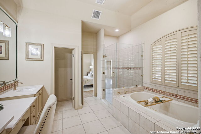 Image 24 of 61 For 19727 Folonari