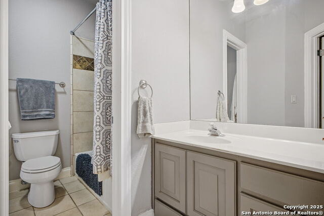 Image 33 of 61 For 19727 Folonari