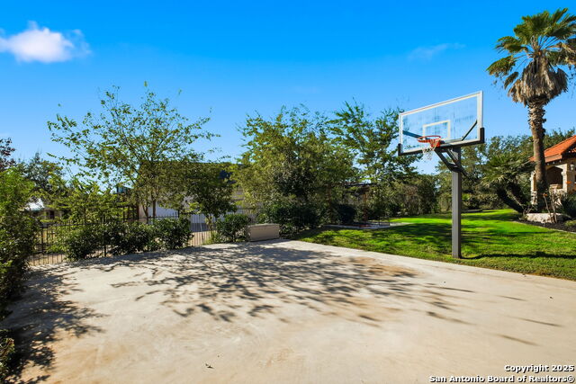 Image 39 of 61 For 19727 Folonari