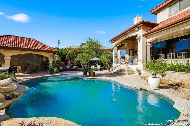 Image 43 of 61 For 19727 Folonari