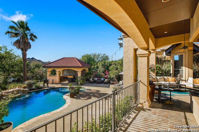 Image 48 of 61 For 19727 Folonari