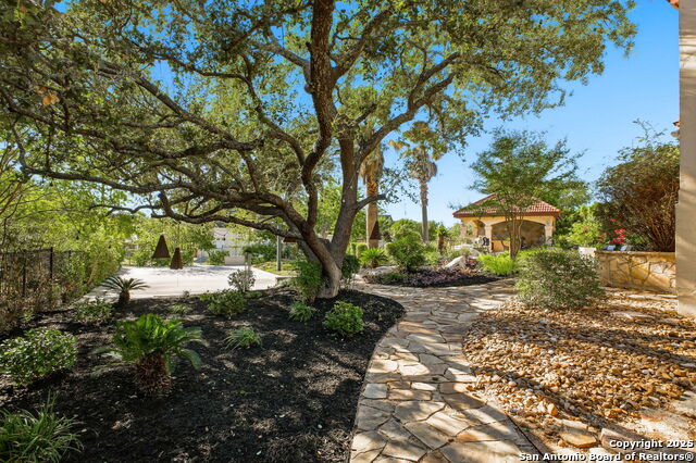 Image 58 of 61 For 19727 Folonari