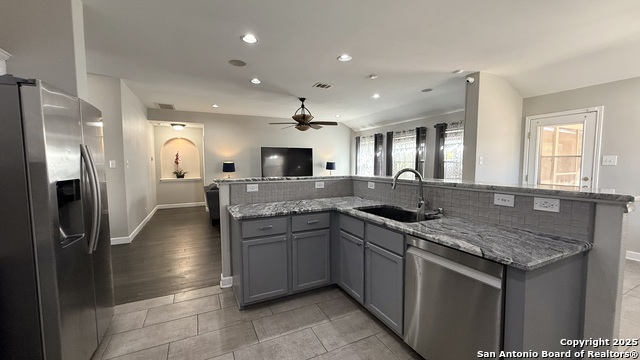 Image 13 of 37 For 9402 Anderson