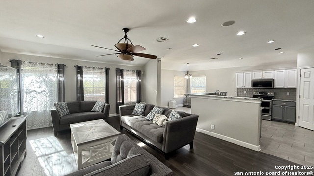 Image 6 of 37 For 9402 Anderson