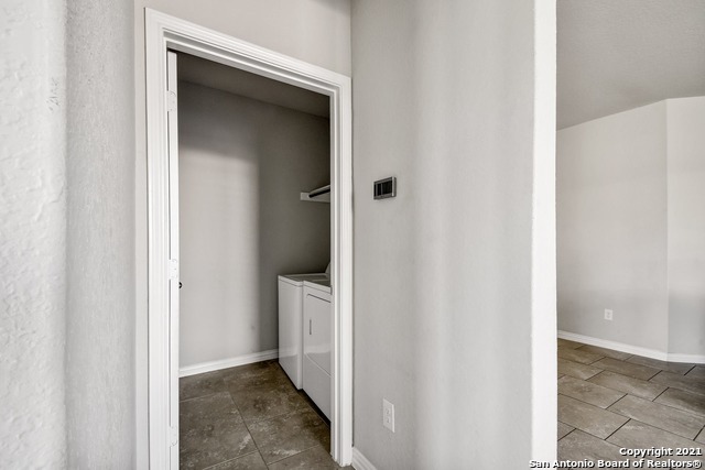 Image 14 of 27 For 7820 Belmont Valley