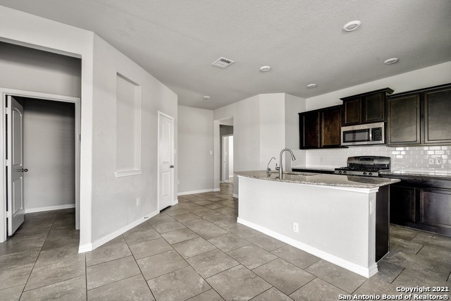 Image 5 of 27 For 7820 Belmont Valley