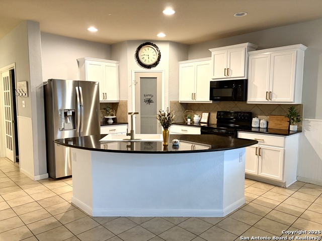 Image 4 of 22 For 477 Centinela