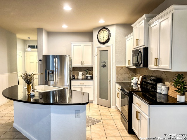 Image 7 of 22 For 477 Centinela