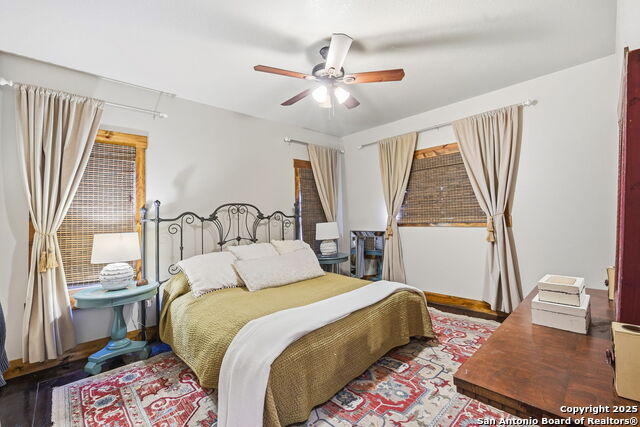 Listing photo id 23 for 6510 Cheyenne