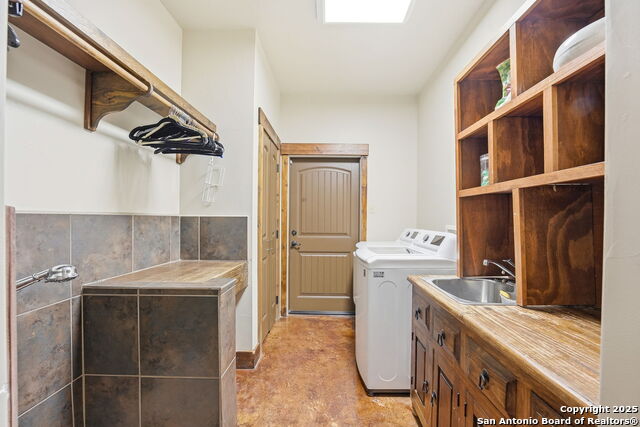 Listing photo id 24 for 6510 Cheyenne