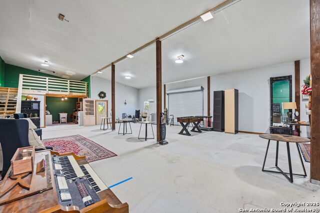 Listing photo id 33 for 6510 Cheyenne