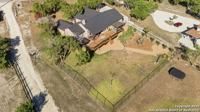 Listing photo id 40 for 6510 Cheyenne