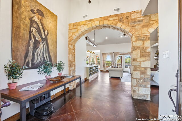 Listing photo id 3 for 6510 Cheyenne