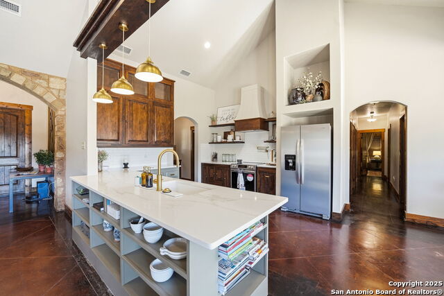 Listing photo id 7 for 6510 Cheyenne