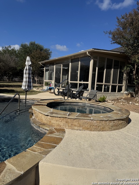 Image 28 of 38 For 8532 Verano