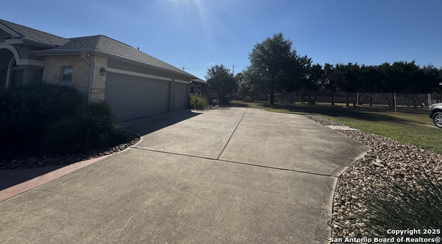 Image 36 of 38 For 8532 Verano