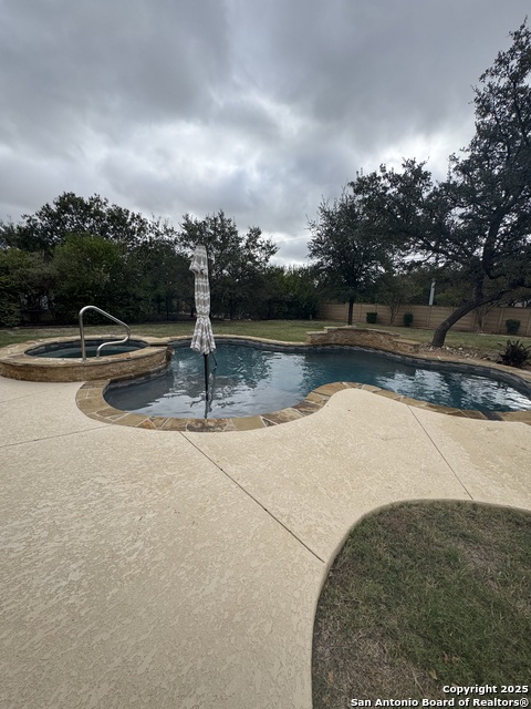 Image 37 of 38 For 8532 Verano