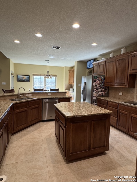 Image 8 of 38 For 8532 Verano