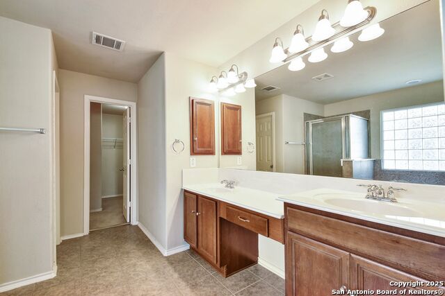 Image 21 of 34 For 638 Horn Run