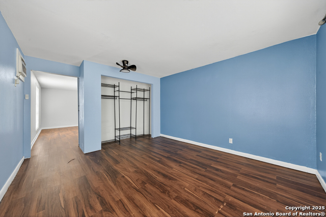 Image 15 of 34 For 189 National Blvd