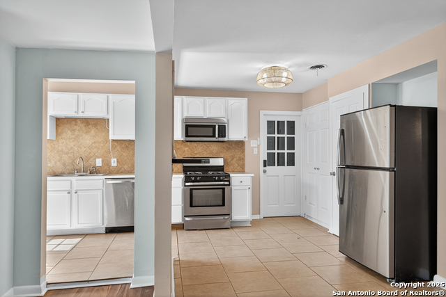 Image 16 of 34 For 189 National Blvd