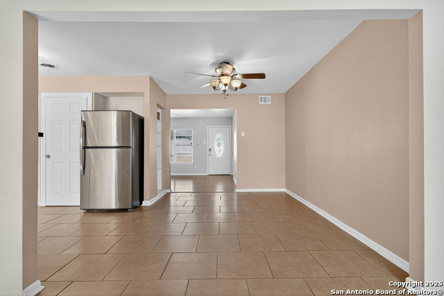 Image 19 of 34 For 189 National Blvd