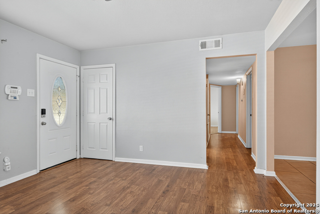 Image 5 of 34 For 189 National Blvd