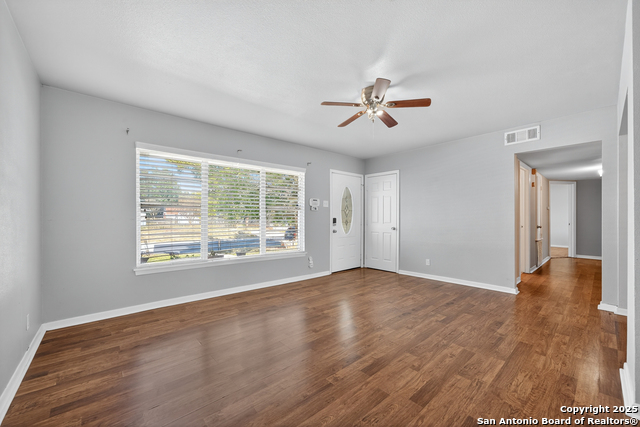 Image 6 of 34 For 189 National Blvd