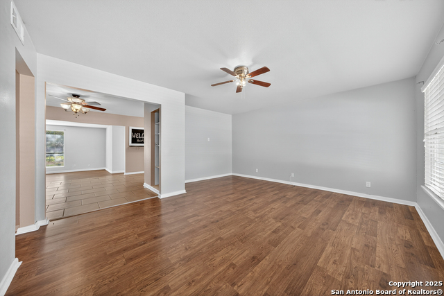 Image 8 of 34 For 189 National Blvd