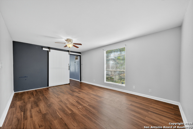 Image 9 of 34 For 189 National Blvd