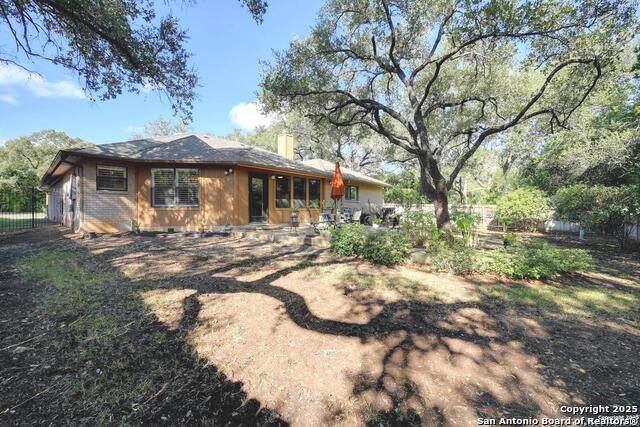 Image 32 of 37 For 2010 Daylight