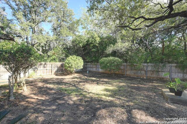 Image 34 of 37 For 2010 Daylight