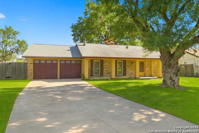 Image 2 of 14 For 12722 La Fonda