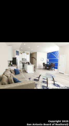 Image 2 of 7 For 10318 Pinkston