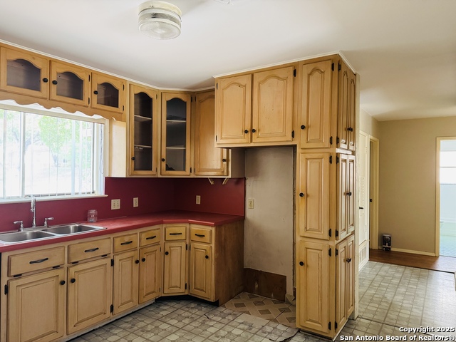 Image 11 of 31 For 4506 Hollyridge