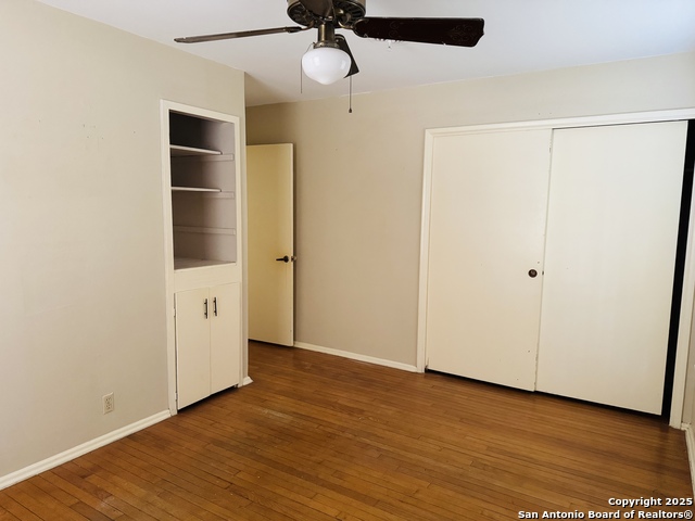 Image 14 of 31 For 4506 Hollyridge