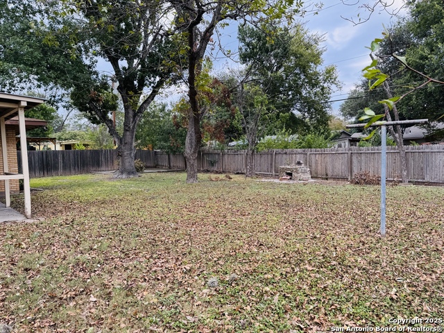 Image 30 of 31 For 4506 Hollyridge