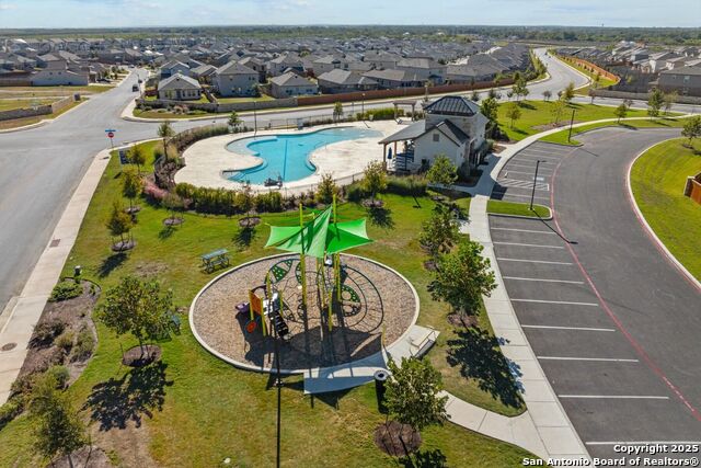 Image 6 of 38 For 10506 Tawakoni Frk