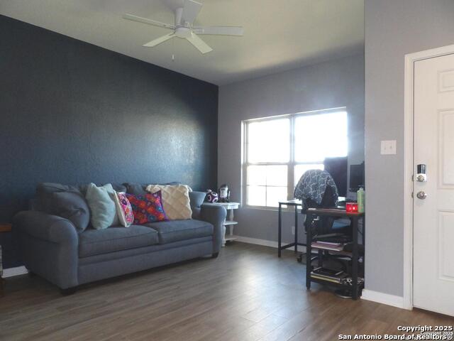 Image 7 of 38 For 10506 Tawakoni Frk