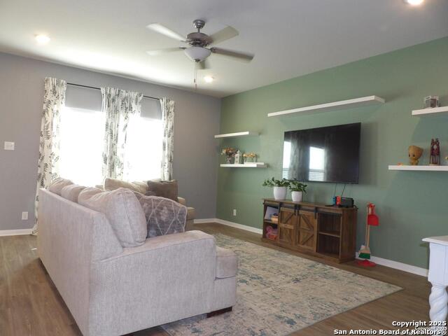 Image 8 of 38 For 10506 Tawakoni Frk