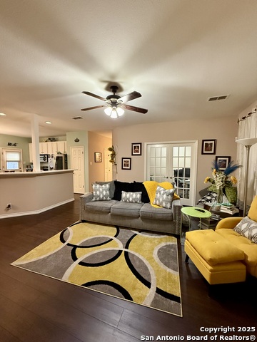 Image 10 of 29 For 18 Brieley